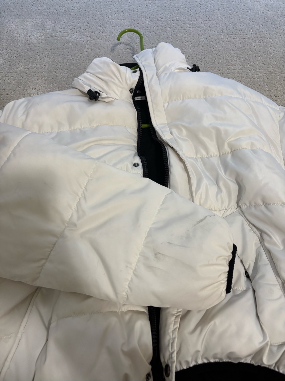 White puffer jacket - Picture 4 of 5